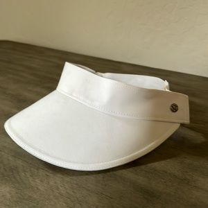 Lululemon Visor, White, OS, Perfect Condition